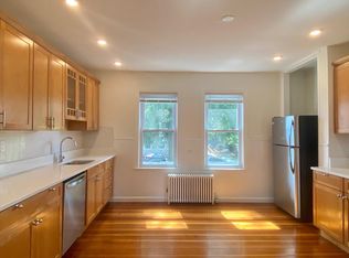 14 Kelley Ct FLOOR 2, Brighton, MA 02135