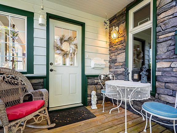 5th image of 20307 Ditton St