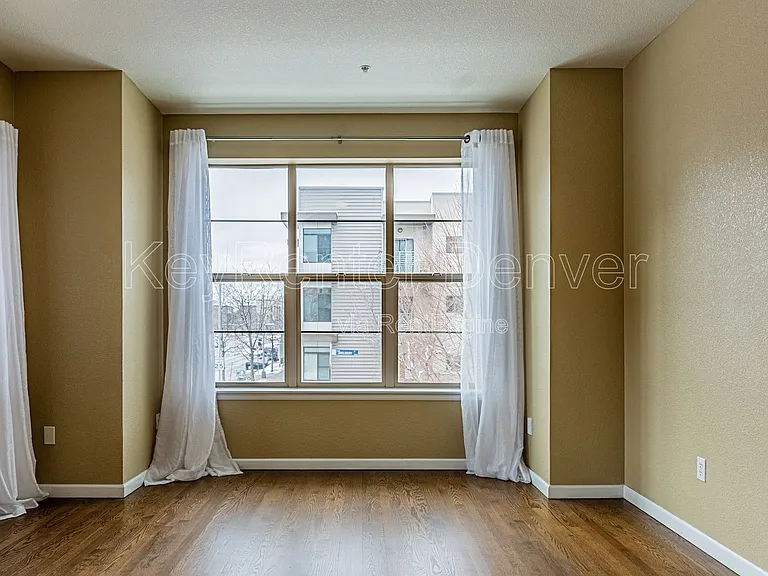 492 S Saulsbury St — Photo 35