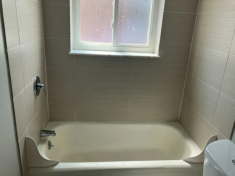 Valley York Apartments — Photo 54