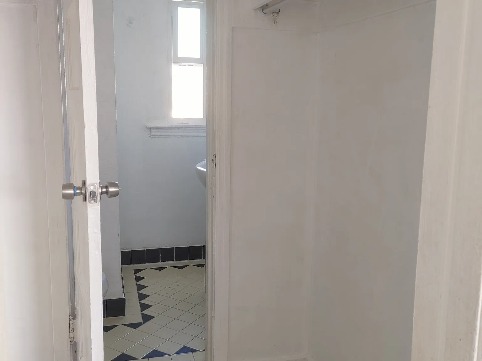 Studio, 475 sqft, $1,200 — Photo 4