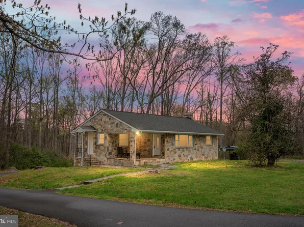 37 Hornets Nest Ln, Fredericksburg, VA 22405