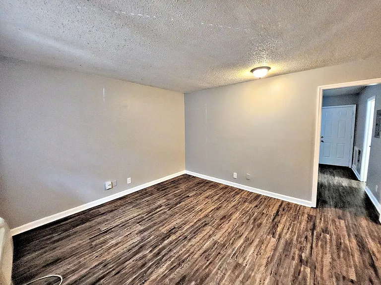 3900 Rucker Cir SW — Photo 16