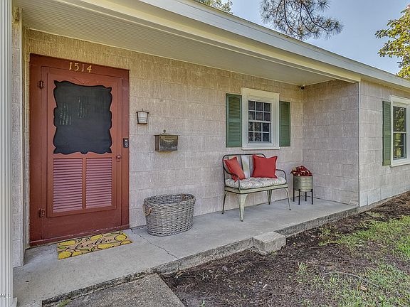 4th image of 1514 N C Ave