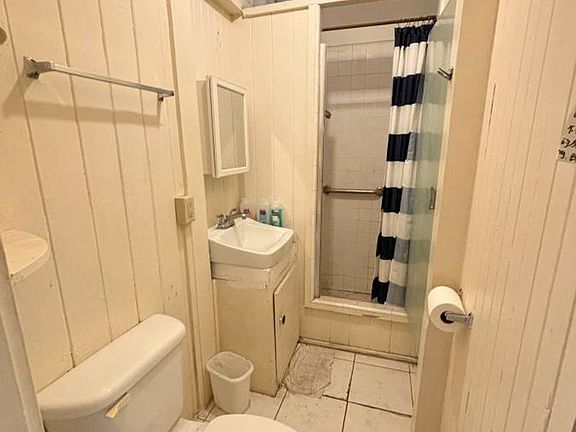 2nd image of 1520 Keeaumoku St Room K7