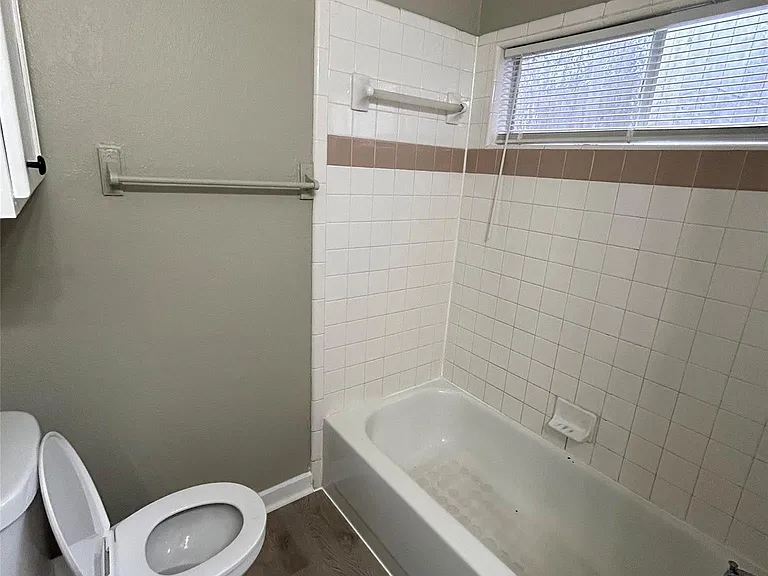1235 Armadillo Rd #B — Photo 14