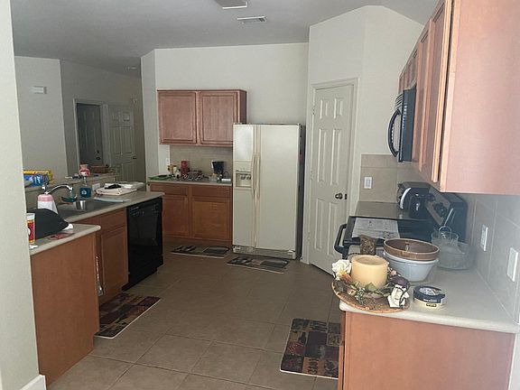 3rd image of 225 King Elder Ln
