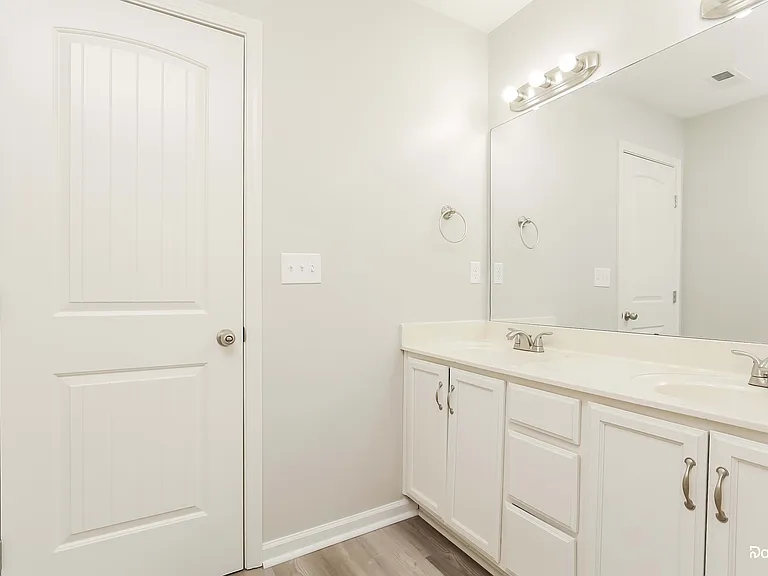 5001 Luker Ln — Photo 11