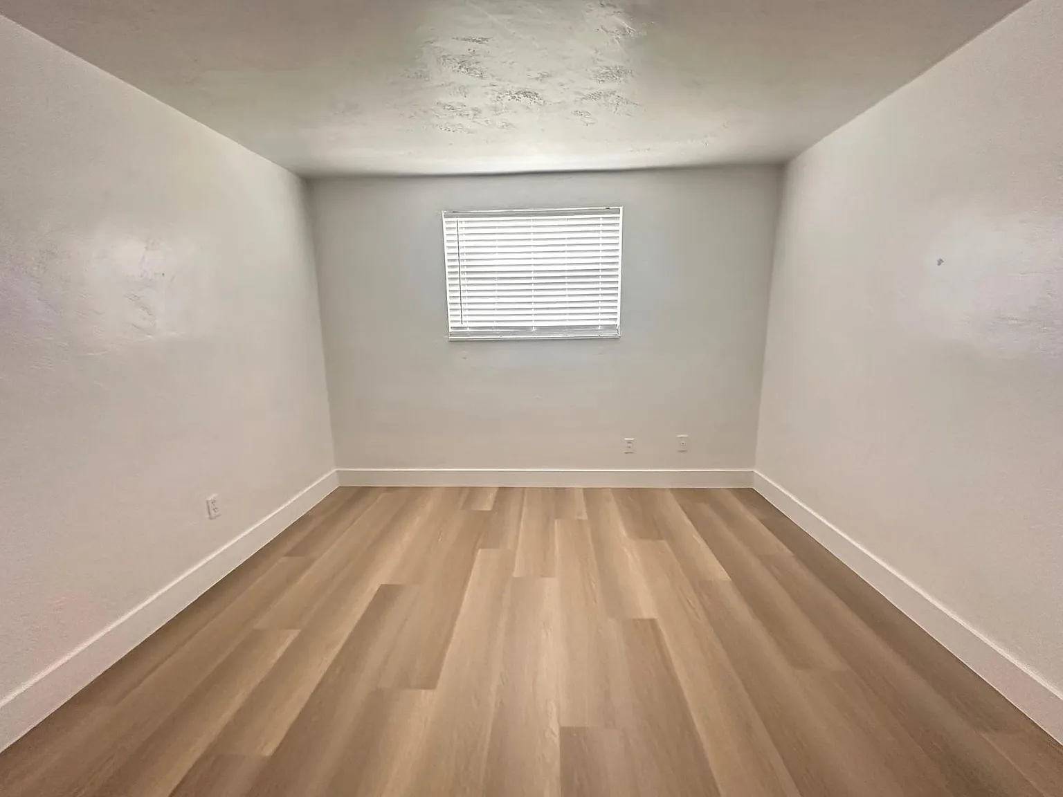 1 bed, 500 sqft, $1,600 — Photo 3
