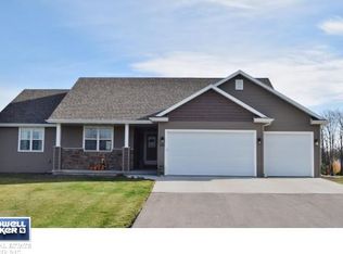 2632 Towerview Dr, Neenah, WI 54956