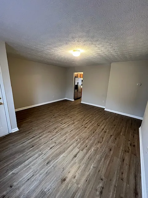 2 bed, 875 sqft, $1,250 — Photo 3