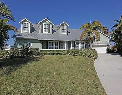 1st image of 129 Queen Catherina Ct