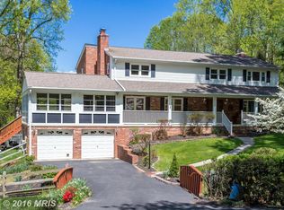 2709 Colt Run Rd, Oakton, VA 22124