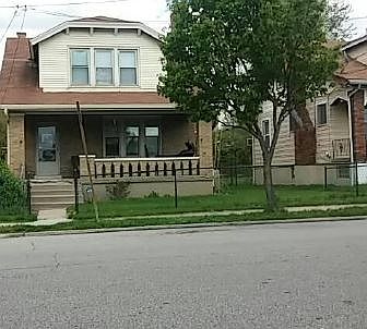 1st image of 1054 Regina Ave