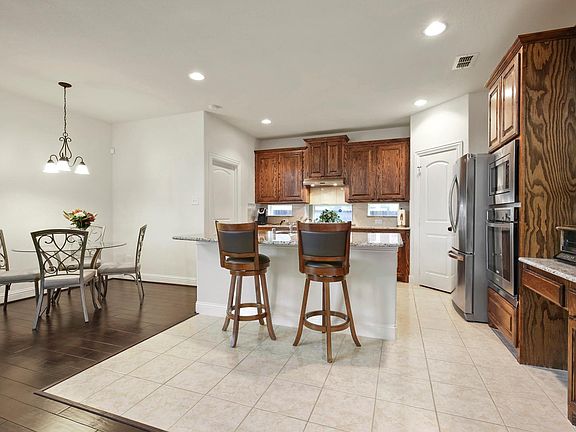 5th image of 2971 Izabella Ct