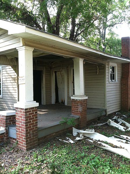2nd image of 2312 Wesley Ave SW