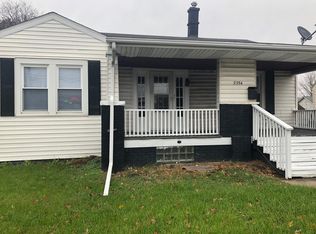 2354 W Locust St, Davenport, IA 52804