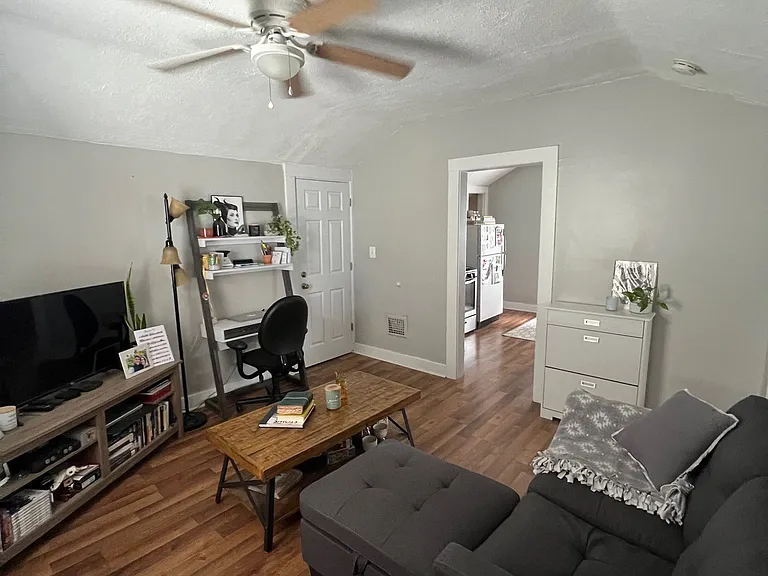 340 E Troy St #2 — Photo 9