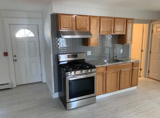 385 Cumberland Hill Rd #1R, Woonsocket, RI 02895