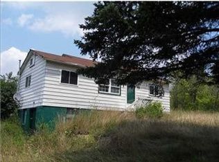 2317 Clintonville Rd, Harrisville, PA 16038