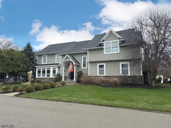 110 Terbell Pkwy, River Vale Twp., NJ 07675