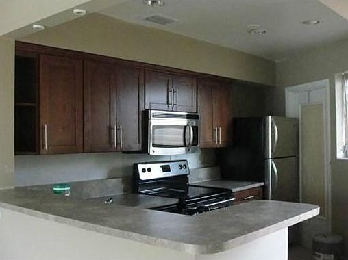 4th image of 1719 NE Miami Gardens Dr APT 231