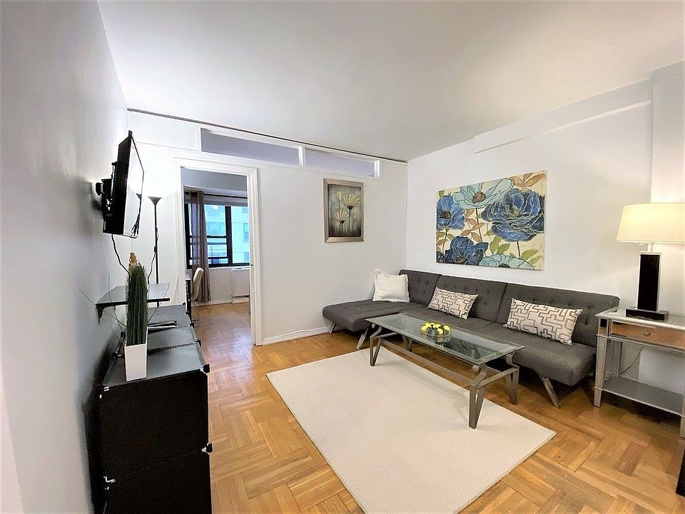 1st image of 210 E 47th St #10I
