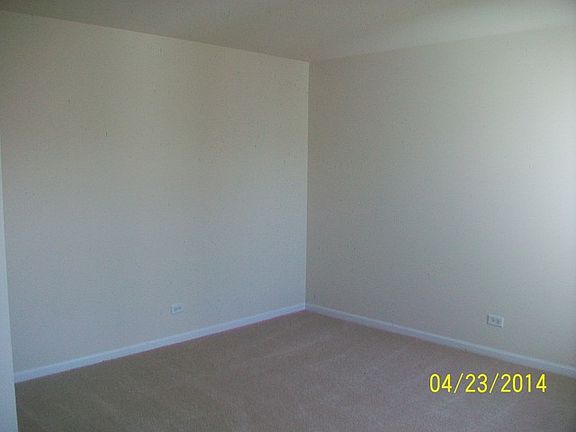 3rd image of 1113 Hawthorne Ln