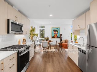 218 N El Molino Ave #319, Pasadena, CA 91101