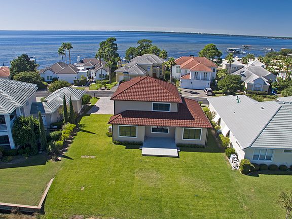 3rd image of 1387 Sunset Beach Dr