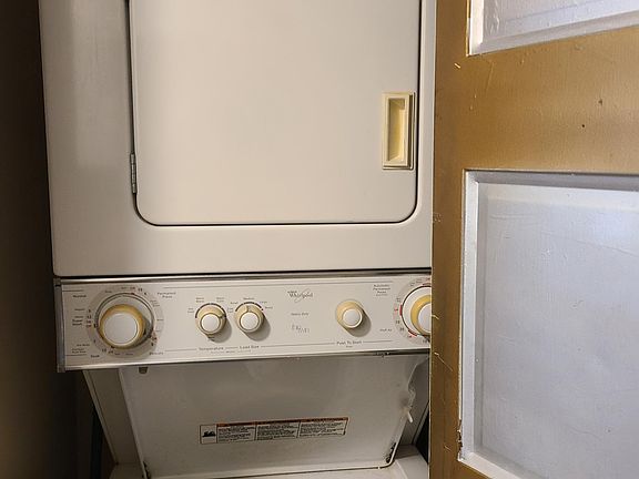 3rd image of 1329 Woodstone Trce