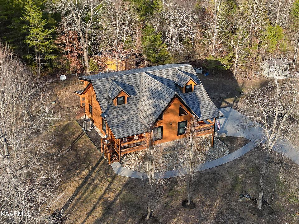 1st image of 105 Brandy Hill Ln