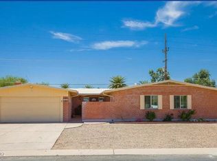 5752 E Seneca St, Tucson, AZ 85712
