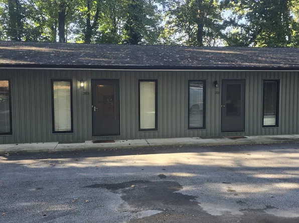 213 Harbor Dr, Seneca, SC 29678