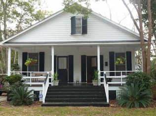 301 McCants Dr, Mount Pleasant, SC 29464