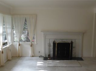 955-957 Harcourt Rd, Grosse Pointe Park, MI 48230