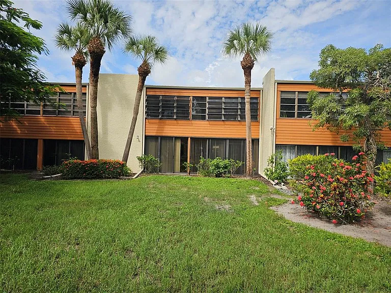 153 Wild Palm Dr #1610 — Photo 31