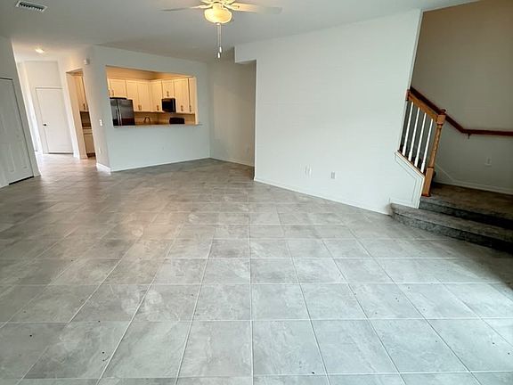 3rd image of 14828 Bluewater Rd