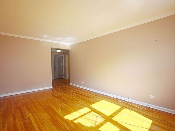 2nd image of 3326 82nd St APT 5F