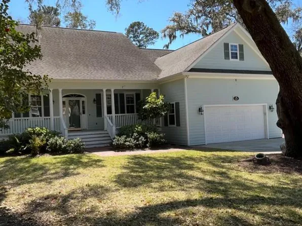 327 Cottage Farm Dr, Beaufort, SC 29902