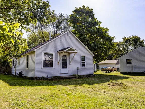 2801 Rimrock Rd, Fitchburg, WI 53713