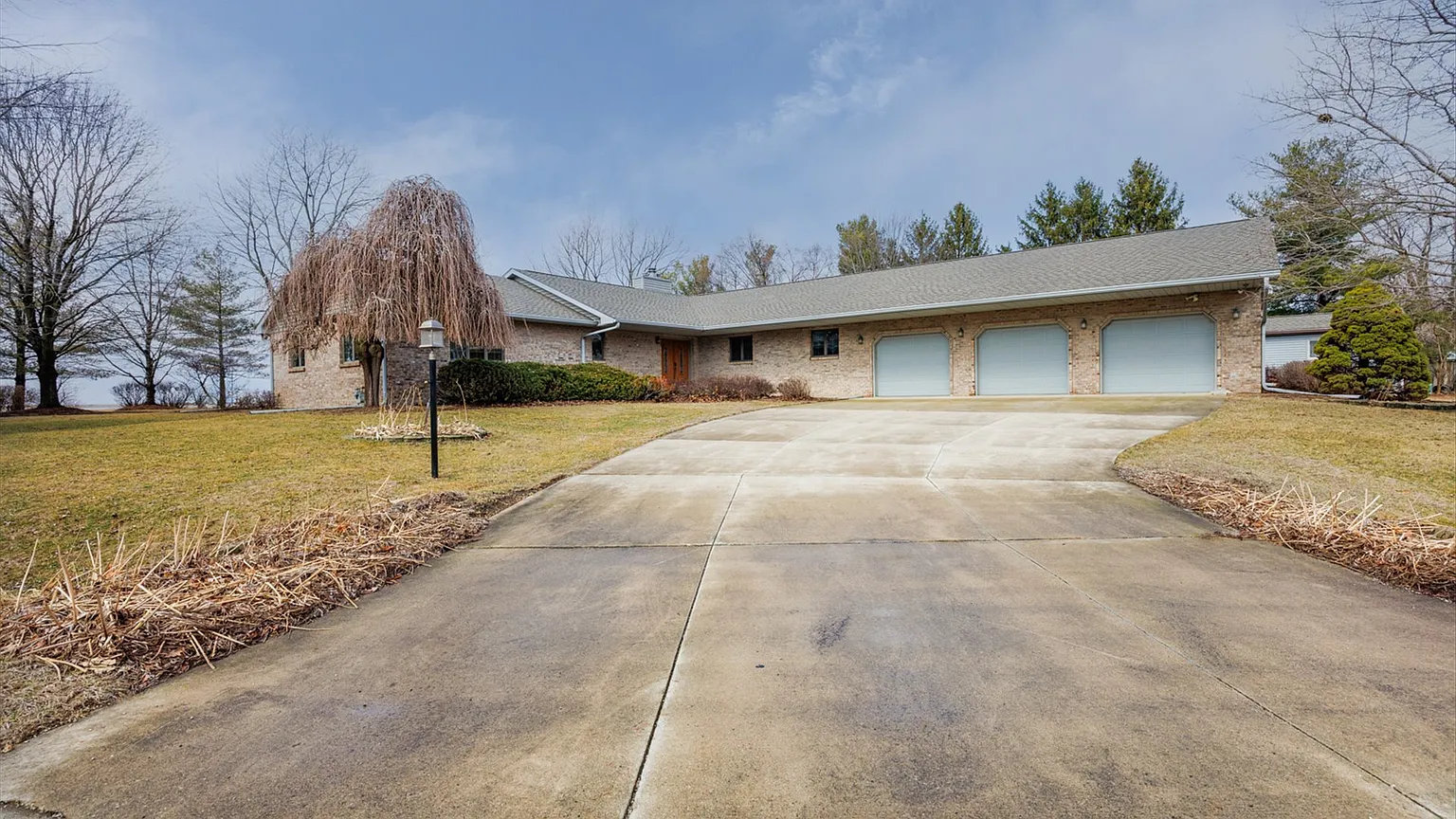 6 Pepper Wood Ct photo 1