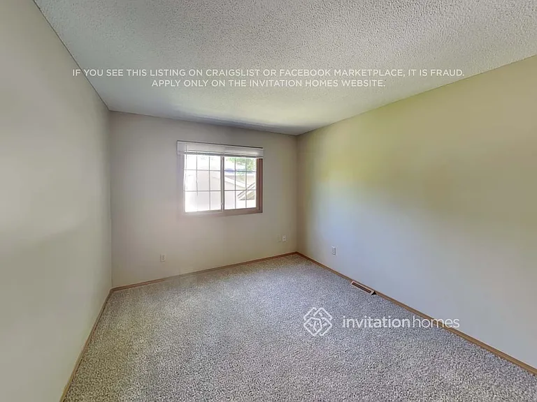7701 Queen Ave N — Photo 14