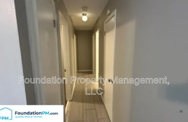 4208 Beacon Hill Dr — Photo 9