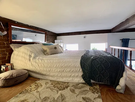 Rented by Building Equity Real Estate LLC | media 33