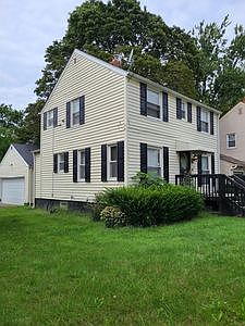 2nd image of 1162 Roslyn Ave