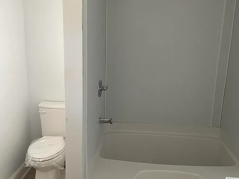423 Snow Hill St — Photo 7