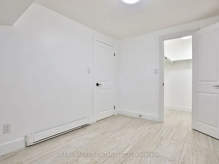 252 6th St #6 — Photo 10