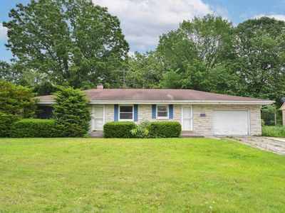 W67N554 Evergreen BOULEVARD, Cedarburg, WI, 53012