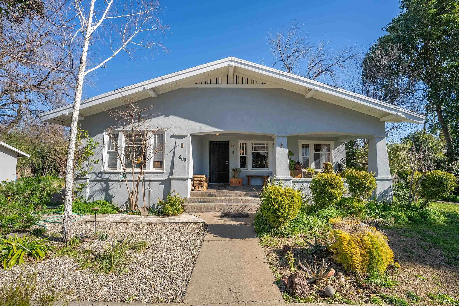600 Ventura Ave photo 1